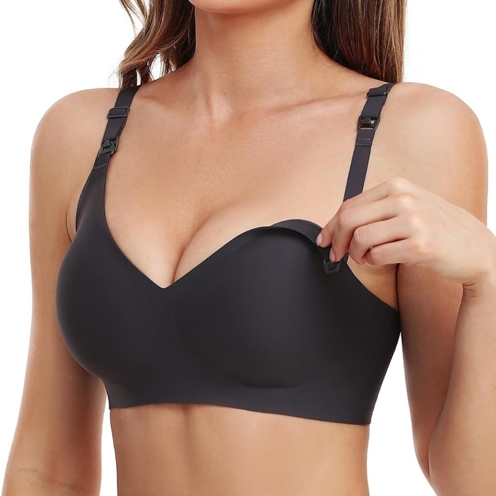 NWOT VINFACT Seamless black padded nursing Bra​​​